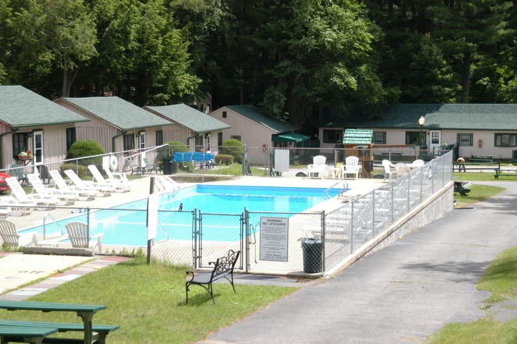 Lincoln Log Colony Hotel Lake George Bilik gambar