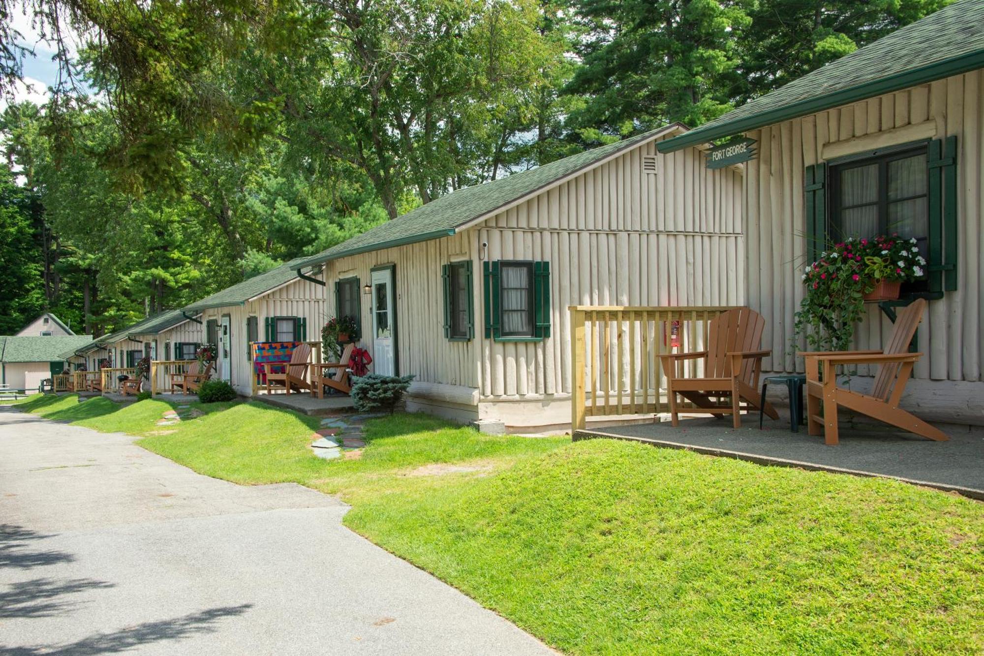 Lincoln Log Colony Hotel Lake George Luaran gambar