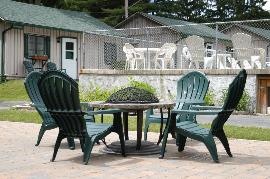 Lincoln Log Colony Hotel Lake George Bilik gambar