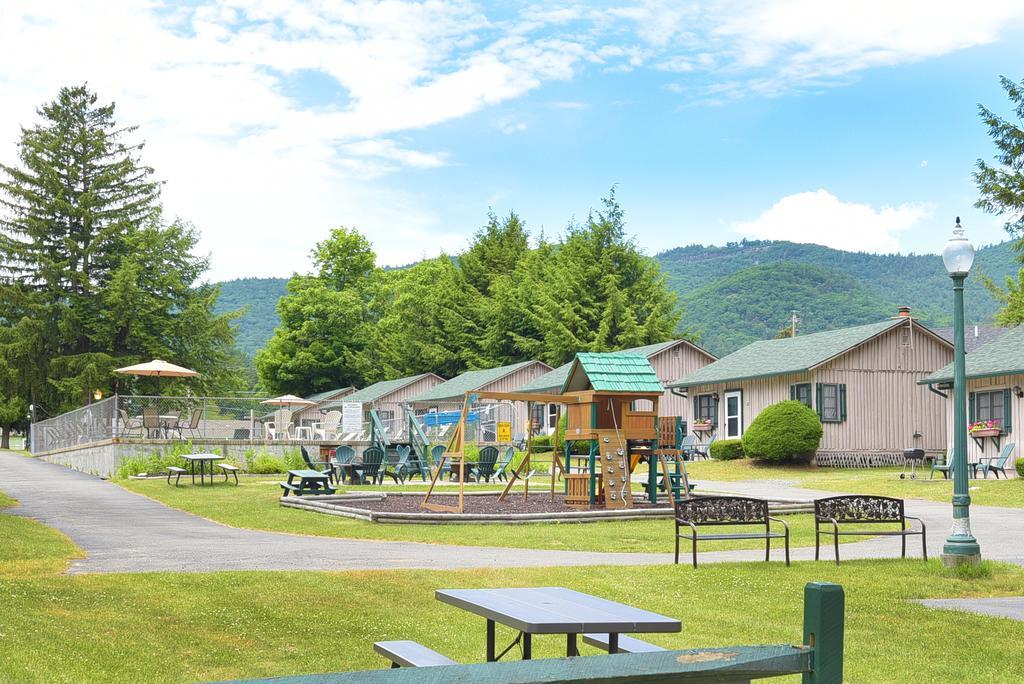 Lincoln Log Colony Hotel Lake George Luaran gambar