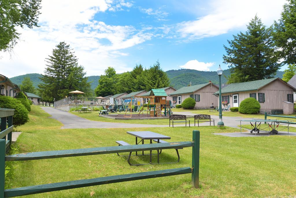 Lincoln Log Colony Hotel Lake George Luaran gambar