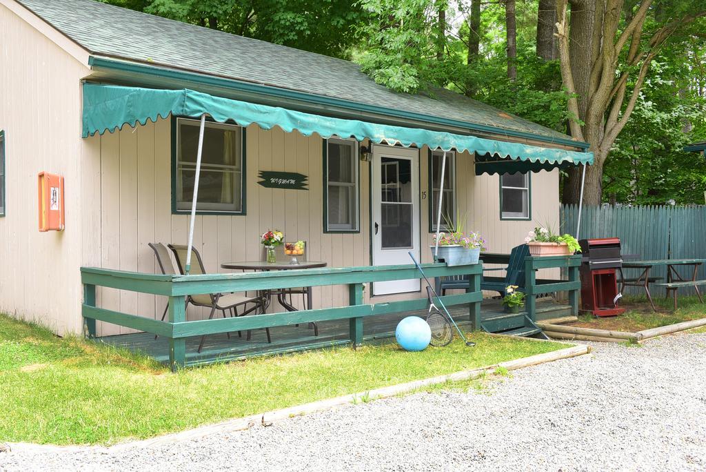 Lincoln Log Colony Hotel Lake George Luaran gambar